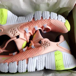 Nike Free Metcon 4 Women's Training Shoes Size 7